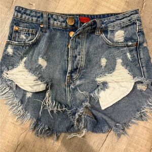 Signature 8 High-Rise Distressed Denim Shorts – Button Fly – Size Medium